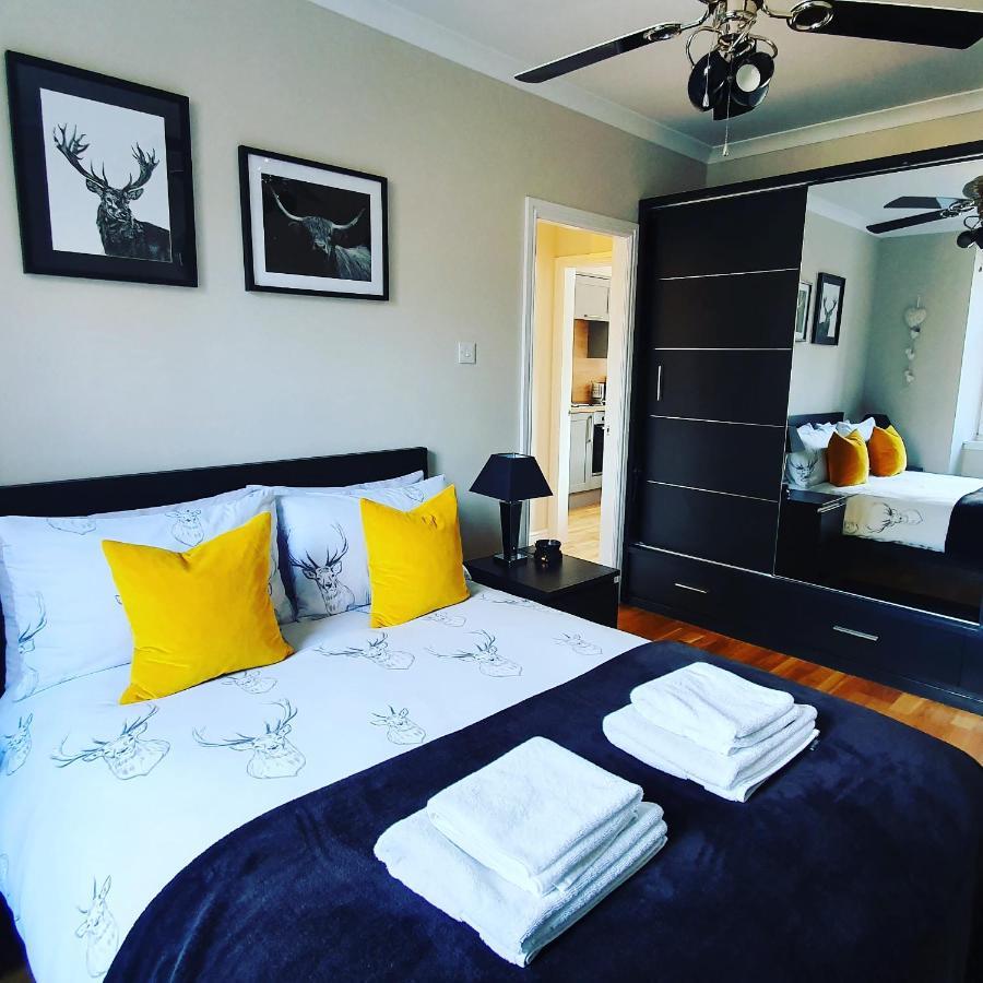 Smart & Cozy Holiday Apartment In The City Centre Инвернес Екстериор снимка