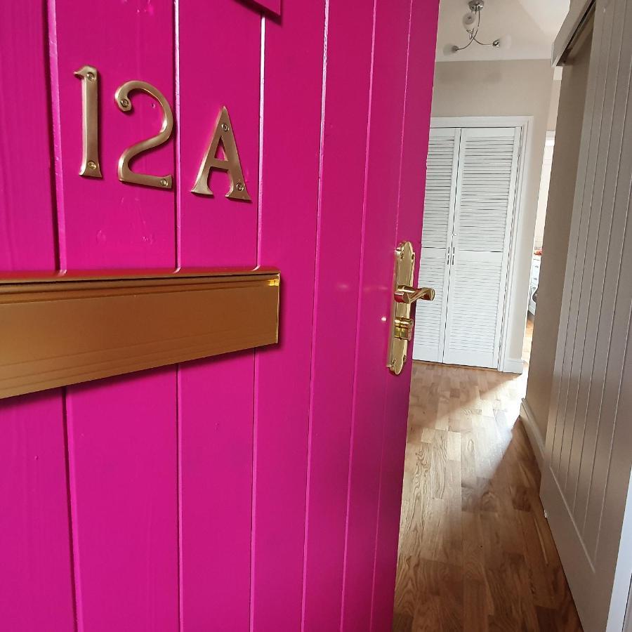 Smart & Cozy Holiday Apartment In The City Centre Инвернес Екстериор снимка