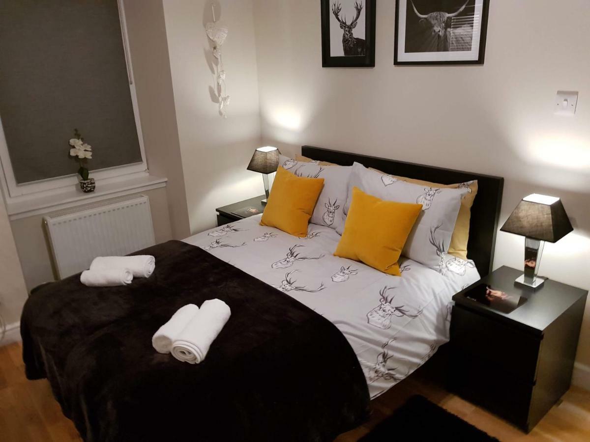 Smart & Cozy Holiday Apartment In The City Centre Инвернес Екстериор снимка