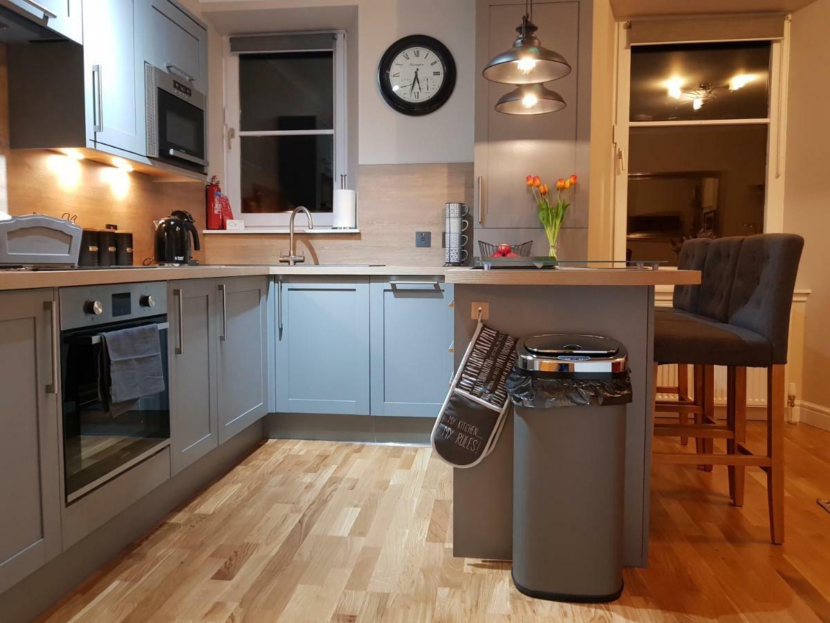 Smart & Cozy Holiday Apartment In The City Centre Инвернес Екстериор снимка