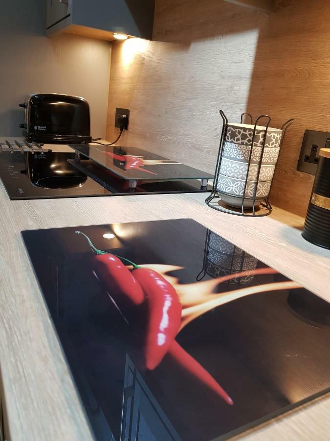 Smart & Cozy Holiday Apartment In The City Centre Инвернес Екстериор снимка
