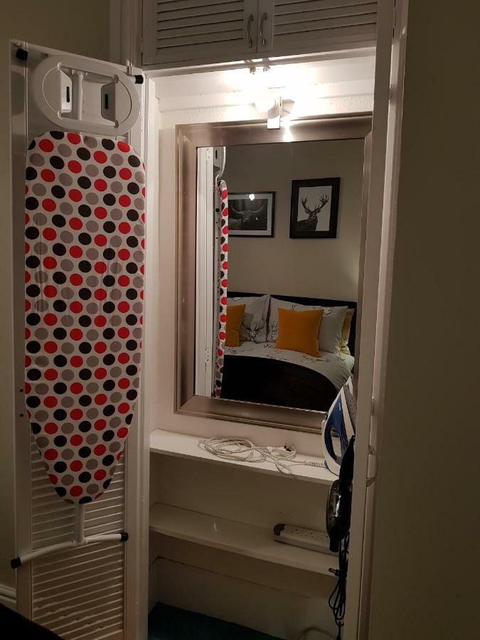 Smart & Cozy Holiday Apartment In The City Centre Инвернес Екстериор снимка